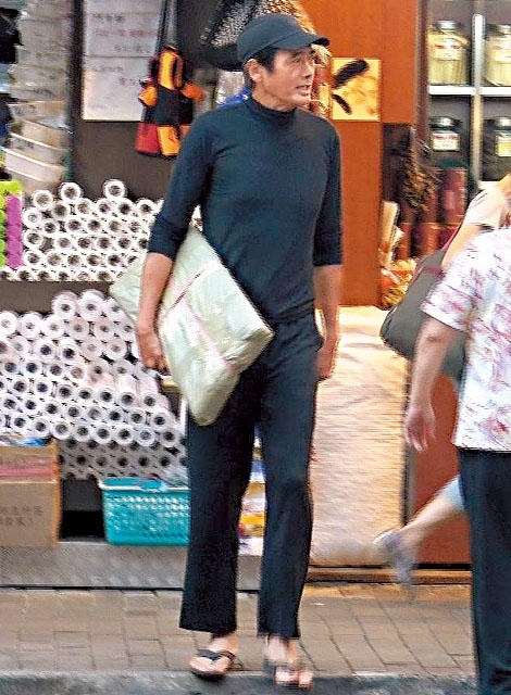 Châu Nhuận Phát tuềnh toàng không ai nhận ra ảnh 1 Chau Nhuan Phat tuenh toang khong ai nhan ra anh 1