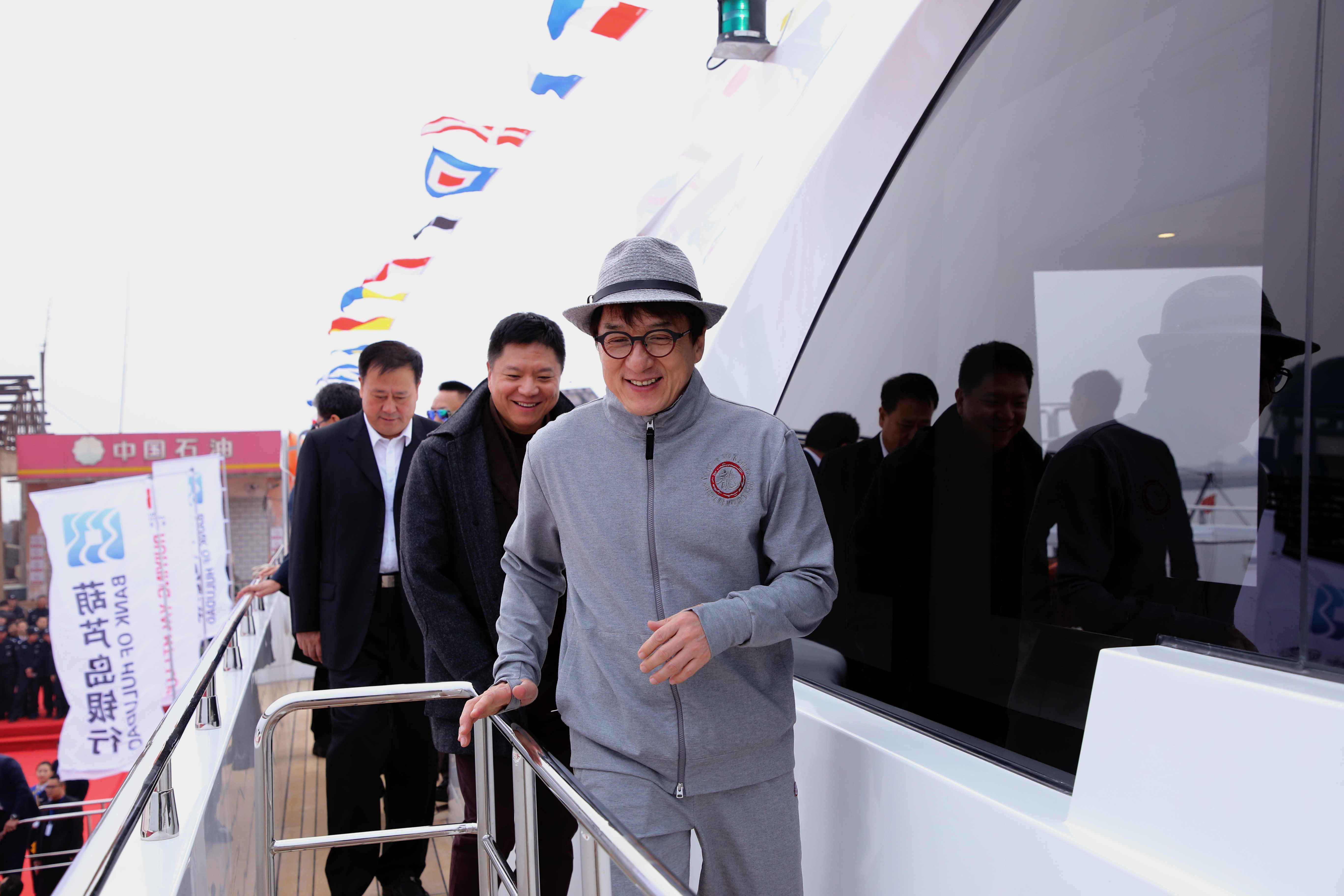 Ly do Thanh Long quyet sam du thuyen hang sang hinh anh