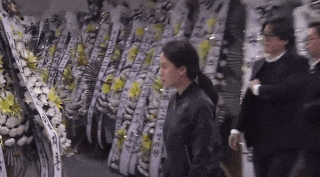 Nhieu sao du cuoi Song Hye Kyo bo ve som de toi vieng Kim Joo Hyuk hinh anh