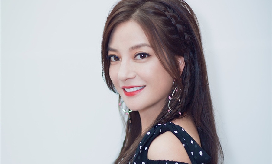Trieu Vy va khoi tai san gan mot ty USD hinh anh