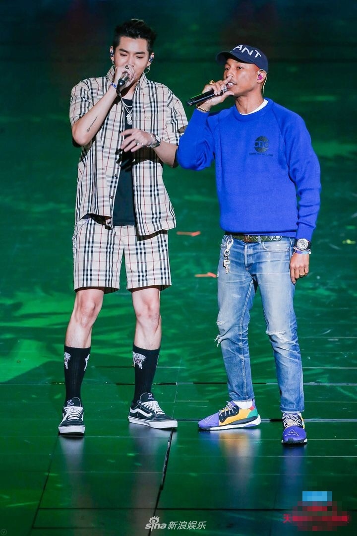 Jack Ma du su kien voi dan sao anh 8