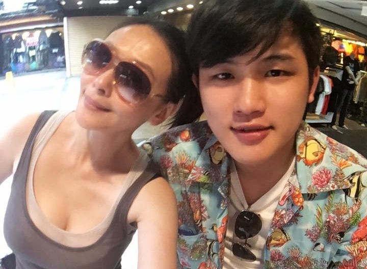 Sao nu 'Bich huyet kiem' ket hon voi tai xe Uber dang tuoi chau hinh anh