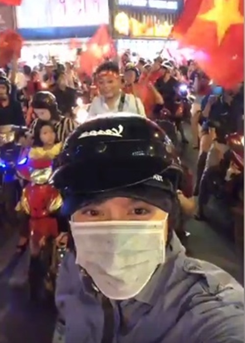 Sao Viet mung chien thang cua U23 Viet Nam anh 3