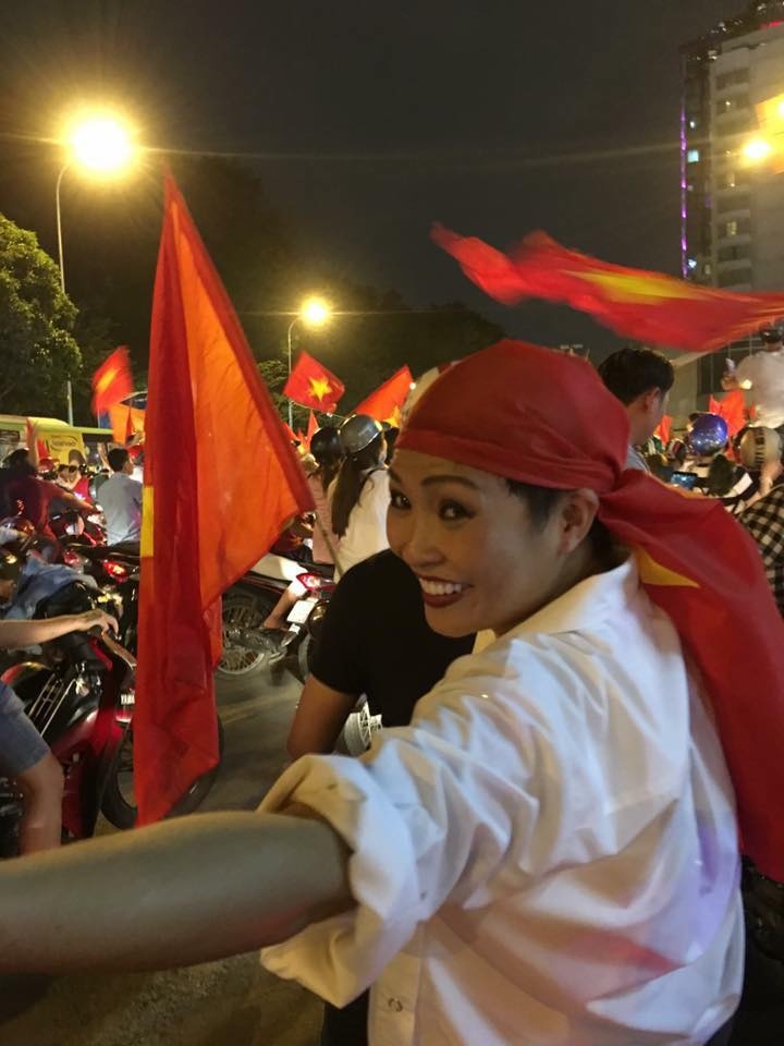 Sao Viet mung chien thang cua U23 Viet Nam anh 12