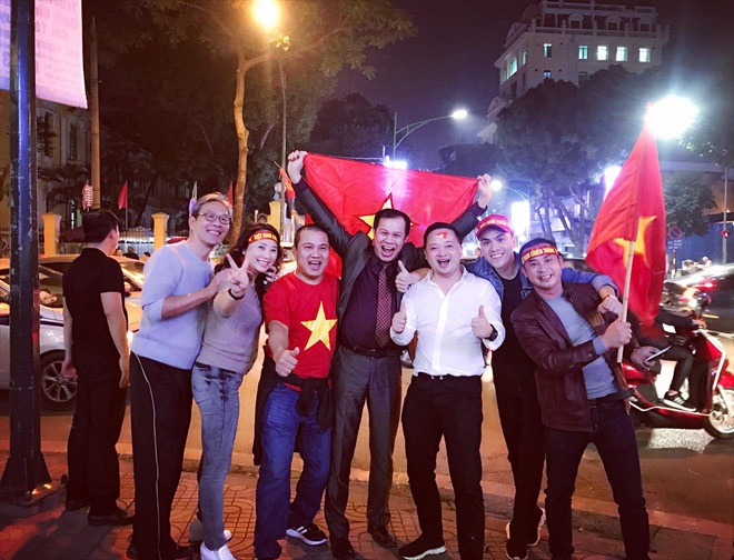 Sao Viet mung chien thang cua U23 Viet Nam anh 16