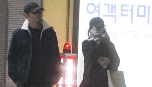 Song Hye Kyo, Song Joong Ki lang le ve nuoc sau trang mat hinh anh