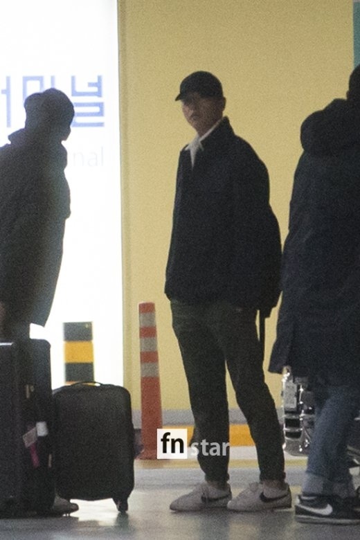 Song Hye Kyo,  Song Joong Ki lang le ve nuoc anh 2