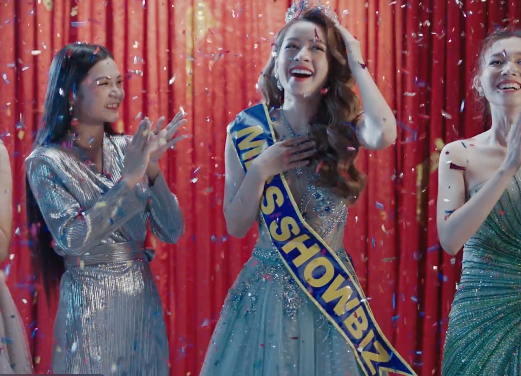 Chi Pu nhận là hoa hậu ảnh 1 Chi Pu nhan la hoa hau anh 1