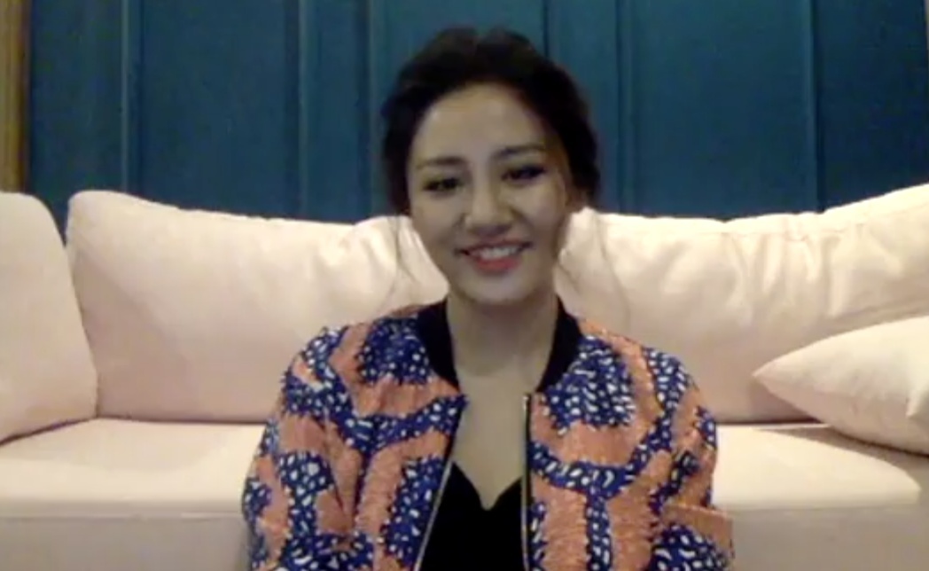 Clip Van Mai Huong danh gia Chi Pu la nghe si giai tri hinh anh