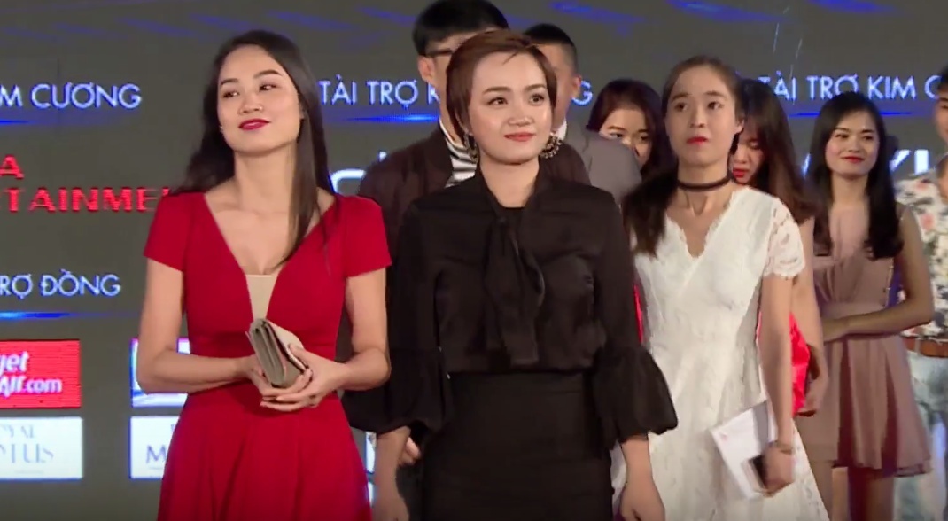 Minh Tiệp dẫn chương trình thảm hại ảnh 4 Minh Tiep dan chuong trinh tham hai anh 4