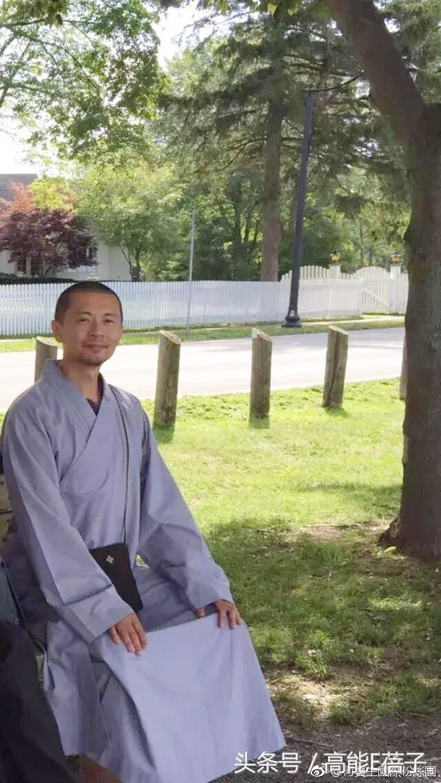 Hà Bửu Sinh xuất gia ảnh 1 Ha Buu Sinh xuat gia anh 1