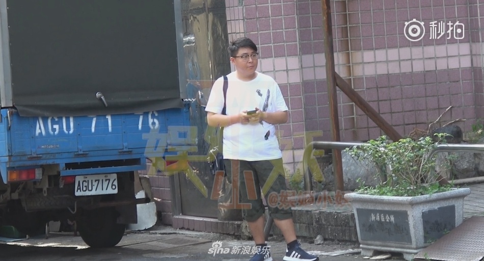 Sao nhí Trung Quốc một thời rơi cảnh nghèo túng ảnh 1 Sao nhi Trung Quoc mot thoi roi canh ngheo tung anh 1