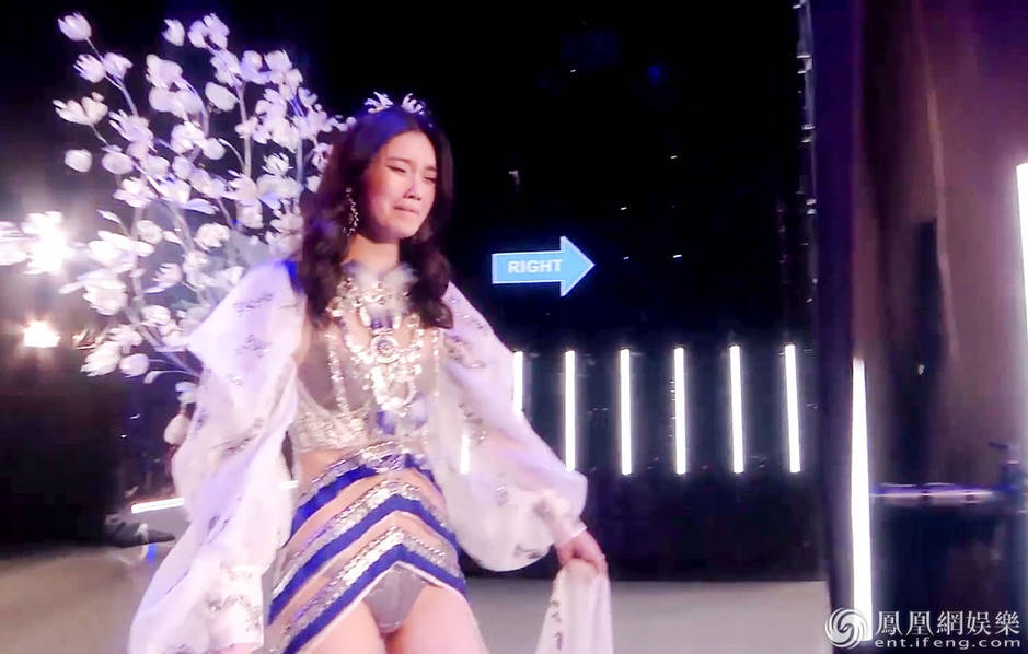 Show Victoria's Secret tai Trung Quoc lap ky luc te hai ve luot xem hinh anh