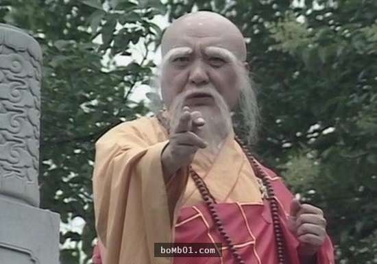 Dien vien 'Tieu ngao giang ho' phai tho may hon 40 ngay qua hinh anh