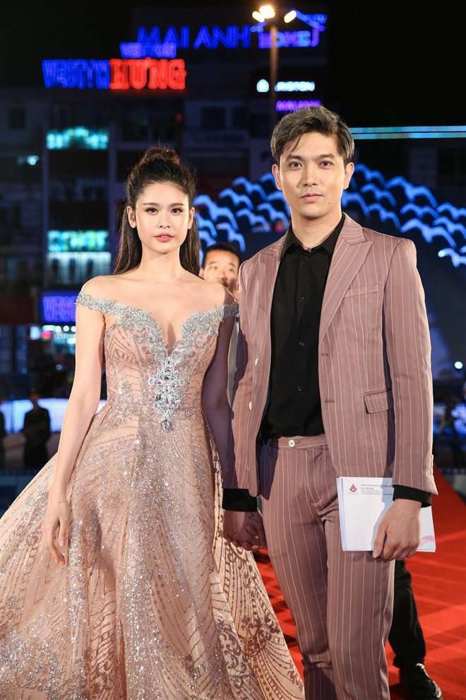 Trương Quỳnh Anh xóa ảnh facebook ảnh 2 Truong Quynh Anh xoa anh facebook anh 2