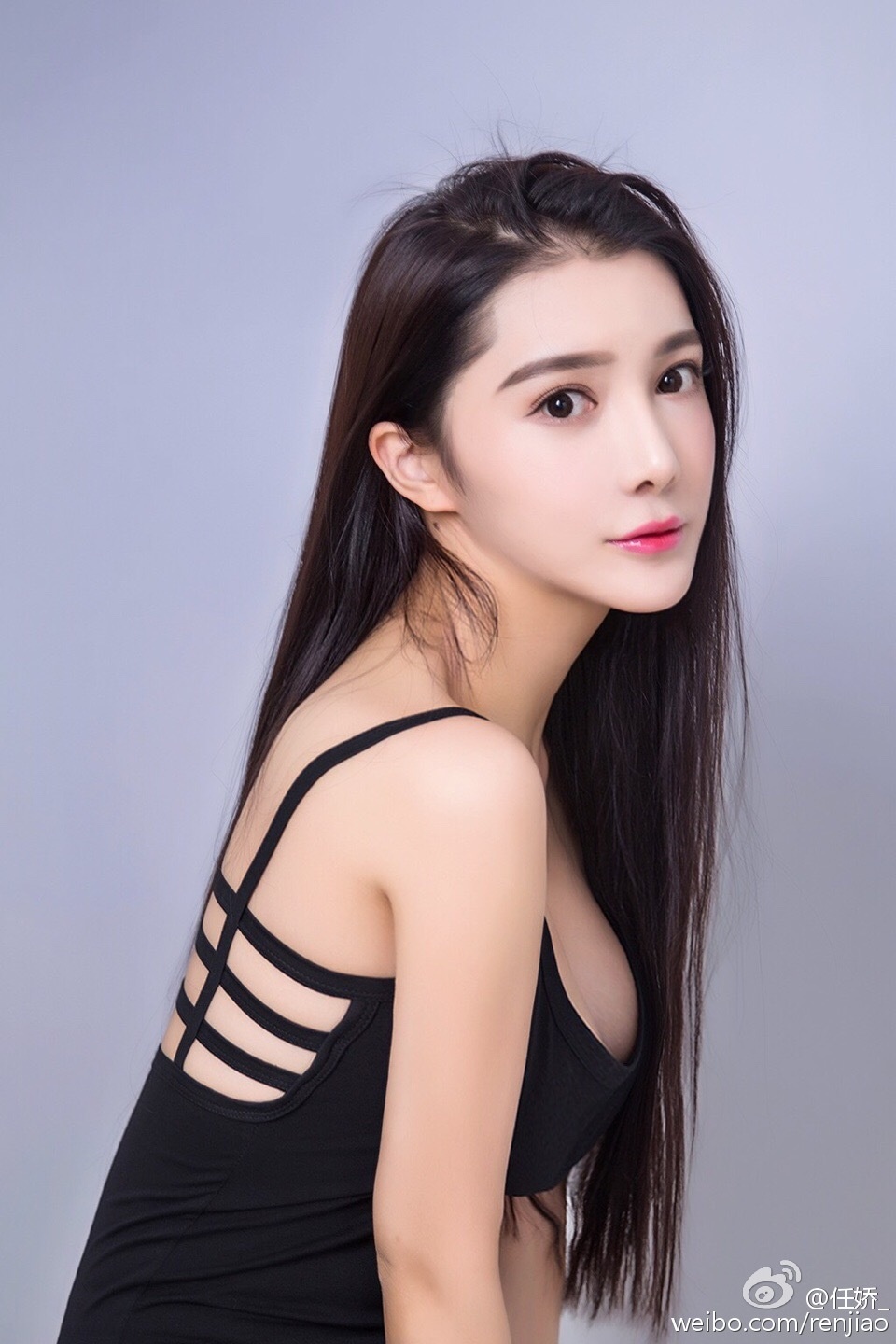 Diễn viên chết lõa thể ảnh 1 Dien vien chet loa the anh 1