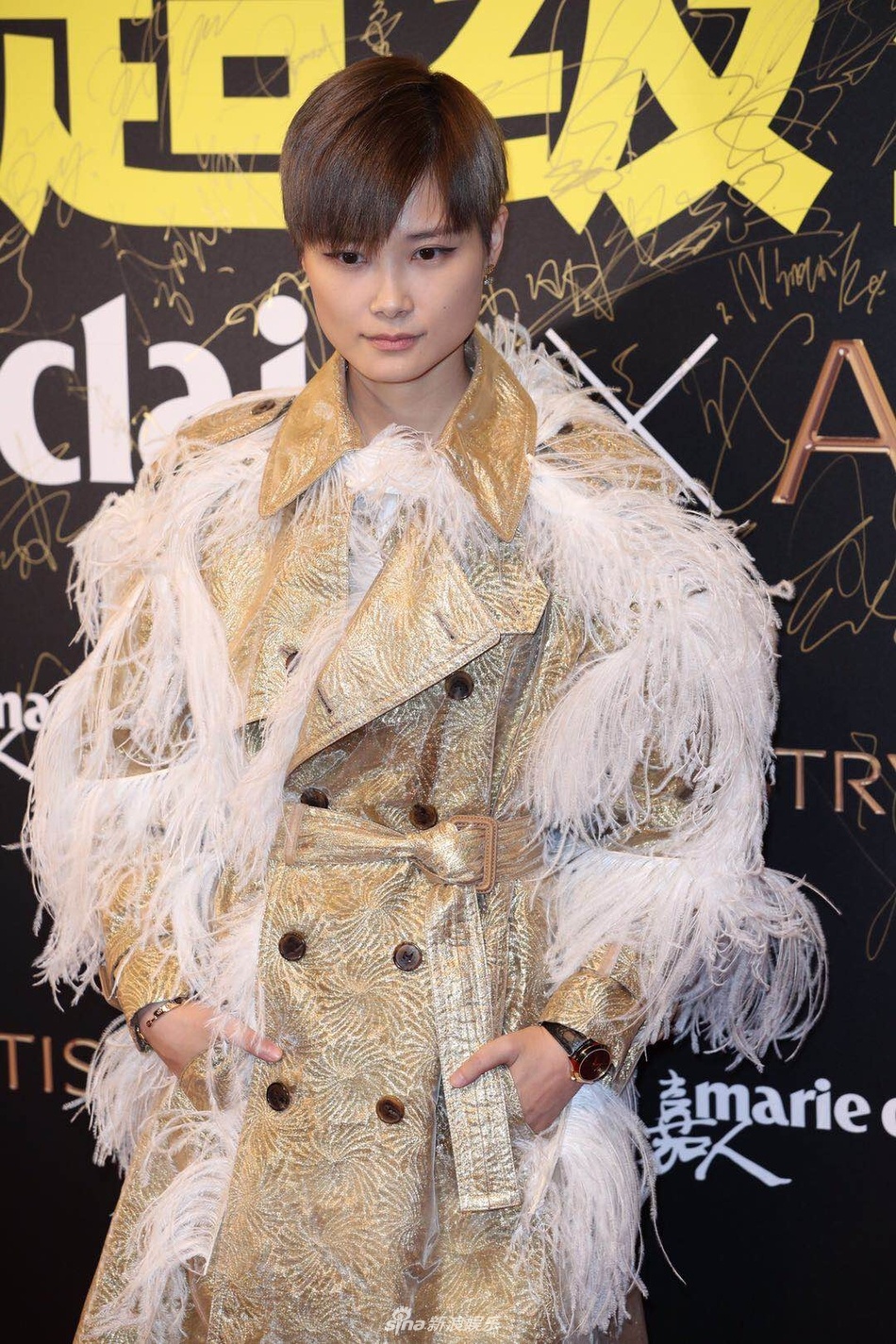 Dàn sao Trung Quốc mặc phong phanh dự thảm đỏ ảnh 10 Dan sao Trung Quoc mac phong phanh du tham do anh 10