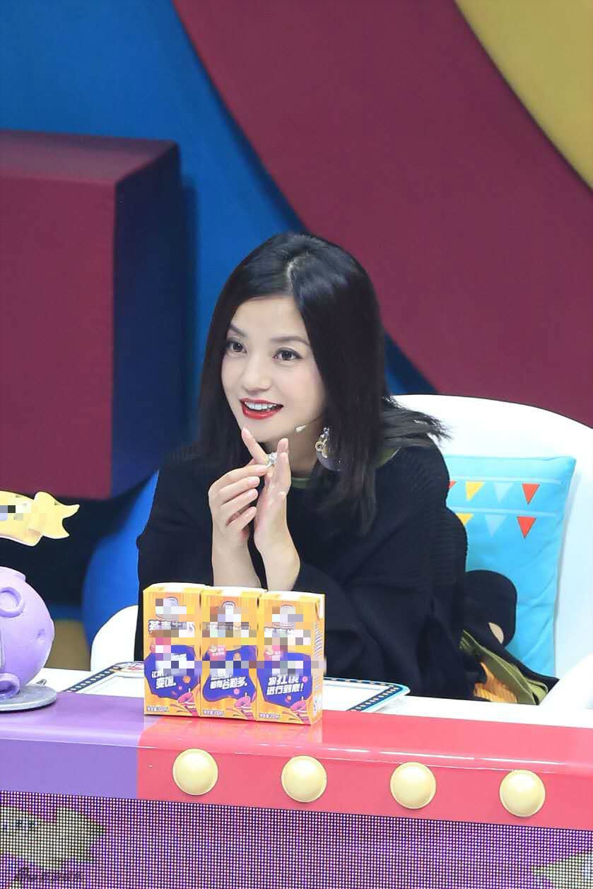 Trieu Vy dong cua 4 cong ty anh 3