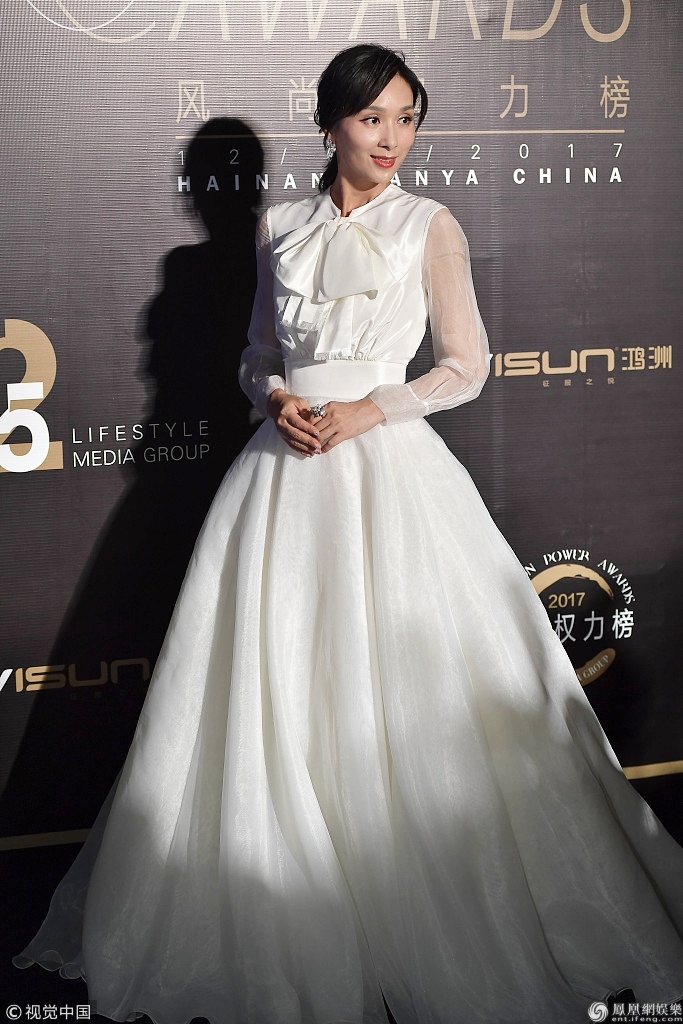 Hoa hậu từng bị đánh ghen không còn nghĩ đến cưới ảnh 1 Hoa hau tung bi danh ghen khong con nghi den cuoi anh 1