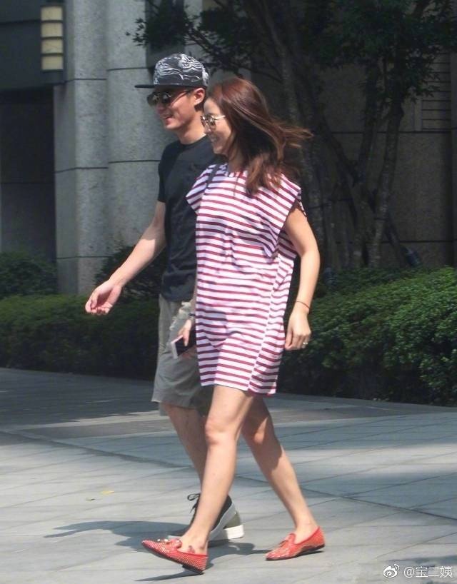 Hoac Kien Hoa bi nguoi ham mo quay lung anh 2