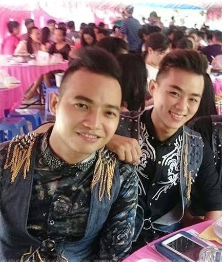 Hai ca sĩ Việt qua đời ảnh 1 Hai ca si Viet qua doi anh 1