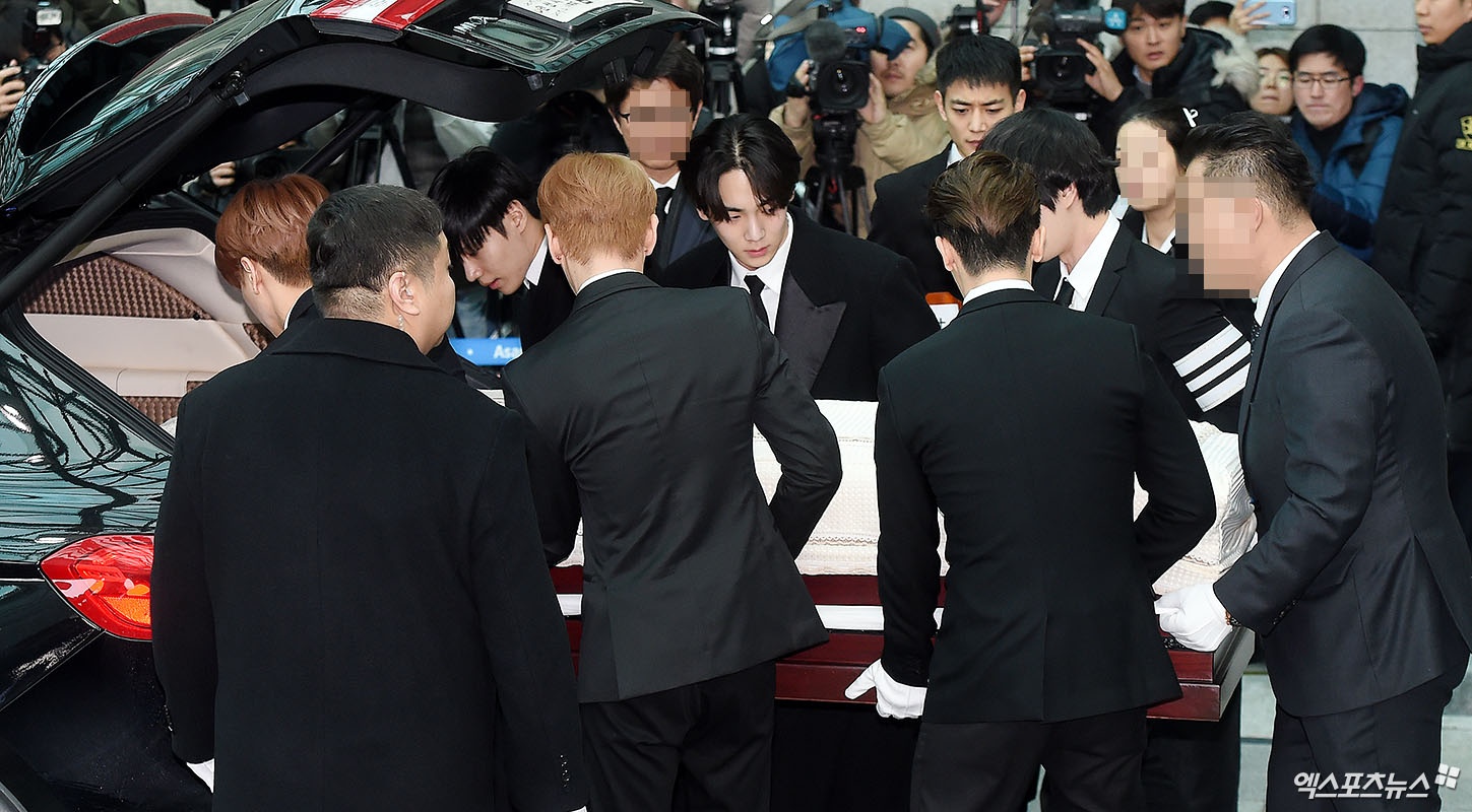 Le dua tang Jong Hyun anh 5