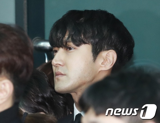 Le dua tang Jong Hyun anh 15