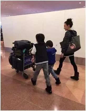 Cha Tạ Đình Phong để tài sản cho cháu ảnh 2 Cha Ta Dinh Phong de tai san cho chau anh 2