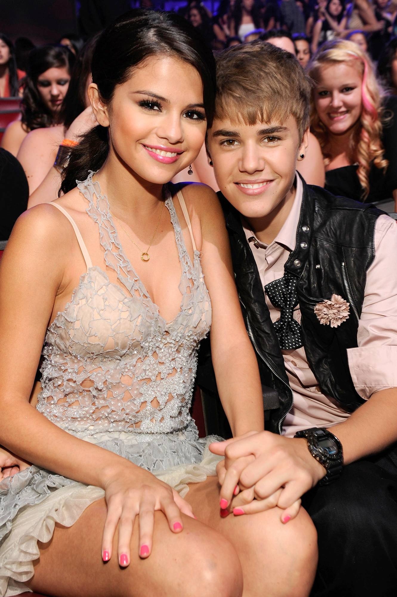 Selena Gomez trị liệu tâm lý Justin Bieber ảnh 2 Selena Gomez tri lieu tam ly Justin Bieber anh 2