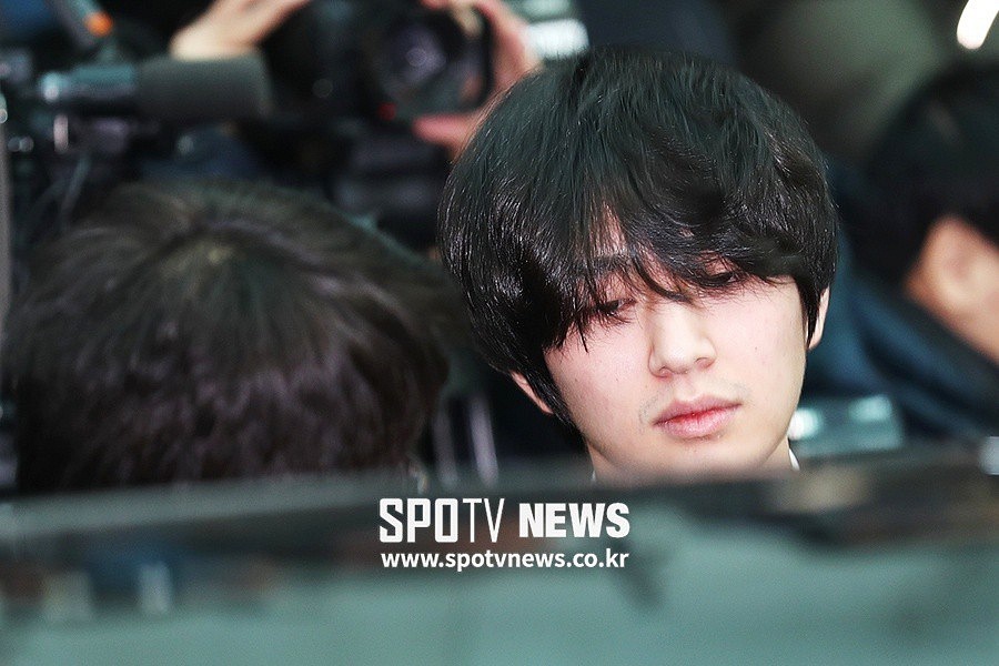 Jong Hyun hien tang anh 3