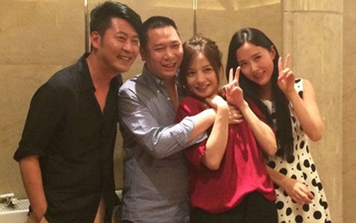 Chồng cũ Huỳnh Dịch tiết lộ Triệu Vy đã ly hôn ảnh 3 Chong cu Huynh Dich tiet lo Trieu Vy da ly hon anh 3