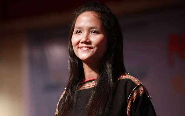 Anh nam 19 tuoi cua Hoa hau Hoan vu H'Hen Nie gay chu y hinh anh