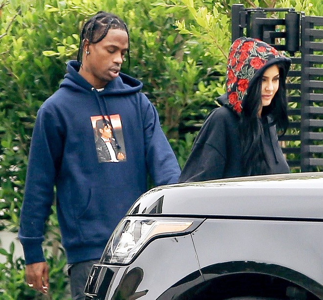 Kylie Jenner đã bí mật sinh con ảnh 2 Kylie Jenner da bi mat sinh con anh 2