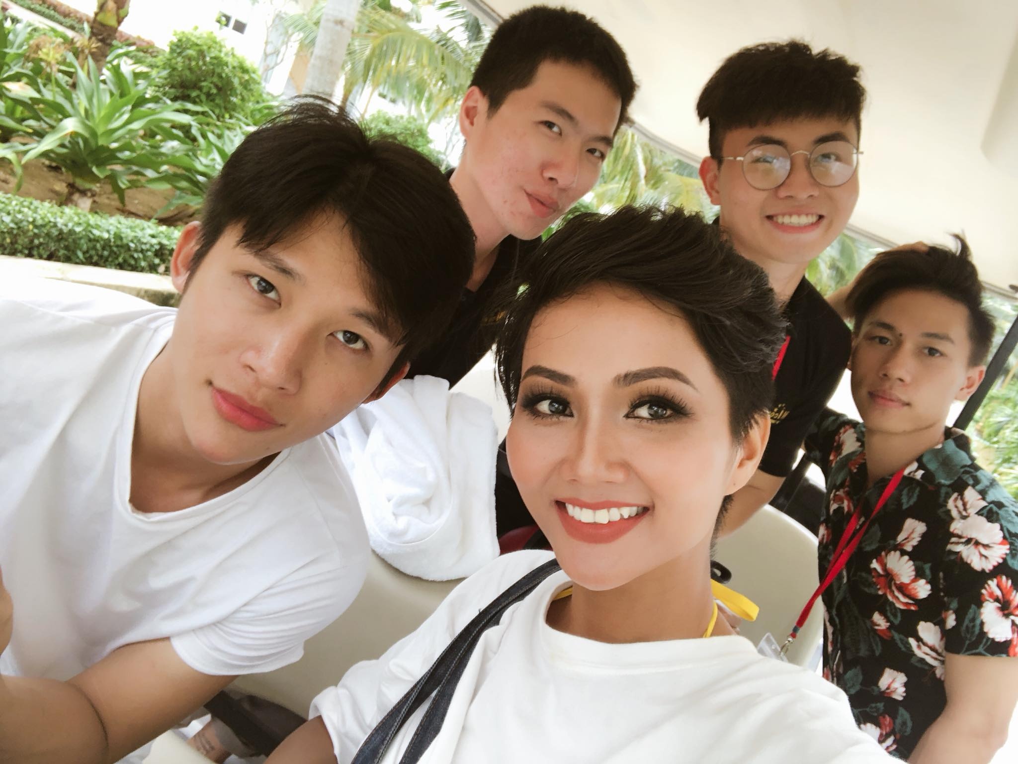 Anh qua khu cua Hoa hau H'Hen Nie anh 1