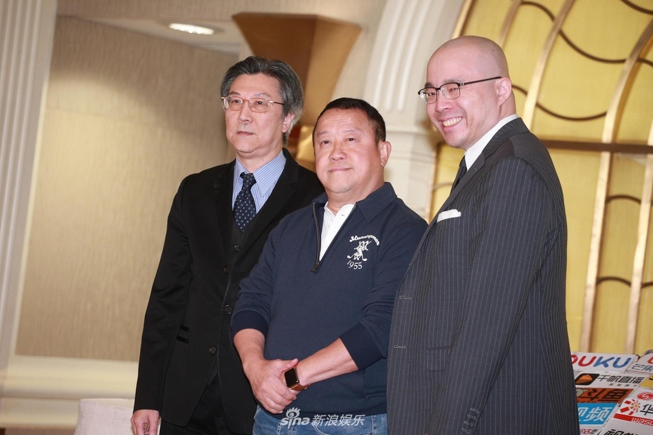 Tang Chi Vy cuong hiep hang loat anh 3