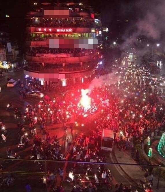 Sao viet mung thang loi cua tuyen Viet Nam anh 3