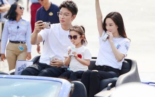 Gia Nai Luong buc xuc clip con gai to Ly Tieu Lo ngoai tinh hinh anh