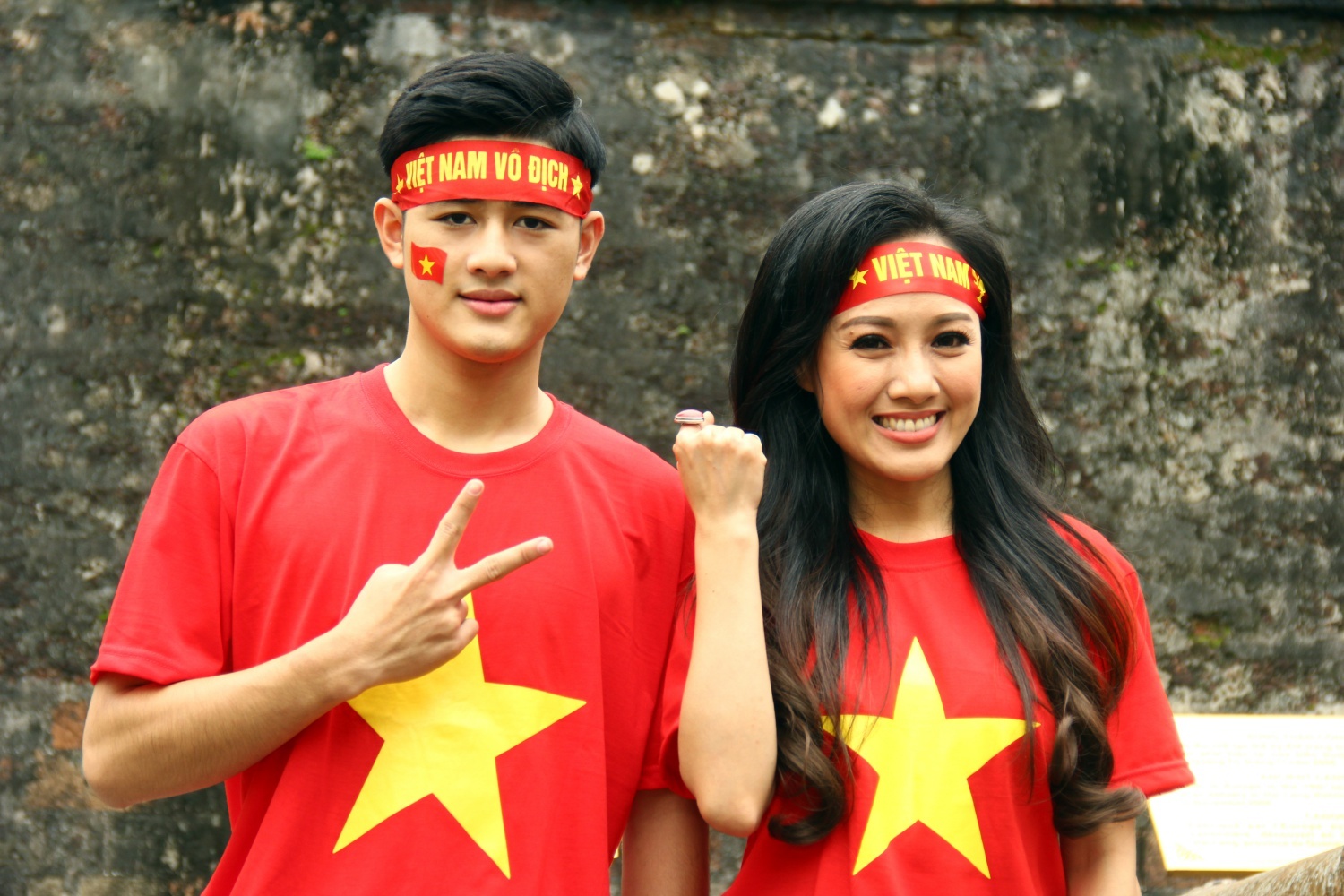 Dàn sao Việt quay MV 'Đường đến vinh quang' cổ vũ ảnh 2 Dan sao Viet quay MV 'Duong den vinh quang' co vu anh 2