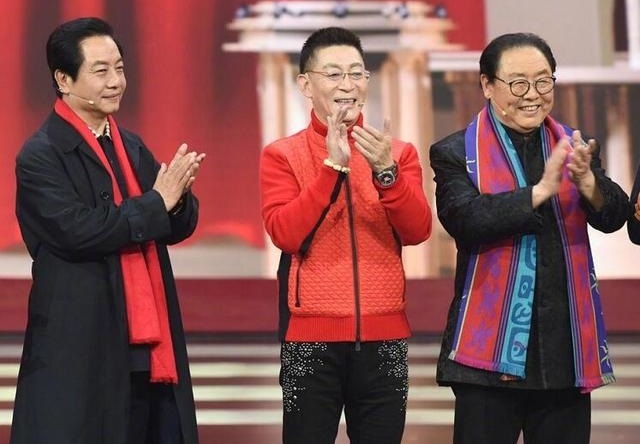 Dan sao 'Tay du ky 1986' hoi ngo, dien lai canh kinh dien hinh anh