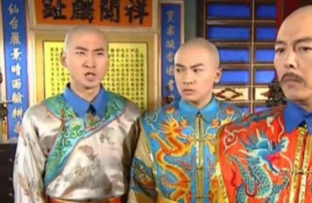 Hoan Chau cach cach bi ghet anh 3