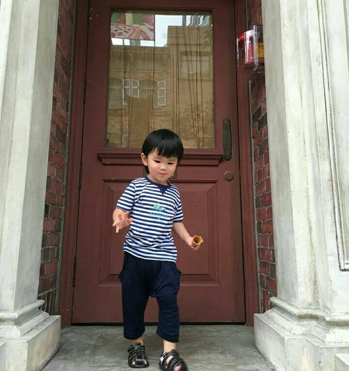 Con trai Pham Van Phuong anh 4