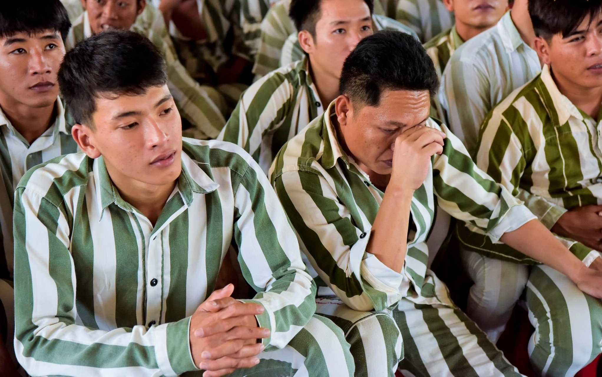 Đàm Vĩnh Hưng và Trường Giang hát ở trại tù ảnh 3 Dam Vinh Hung va Truong Giang hat o trai tu anh 3