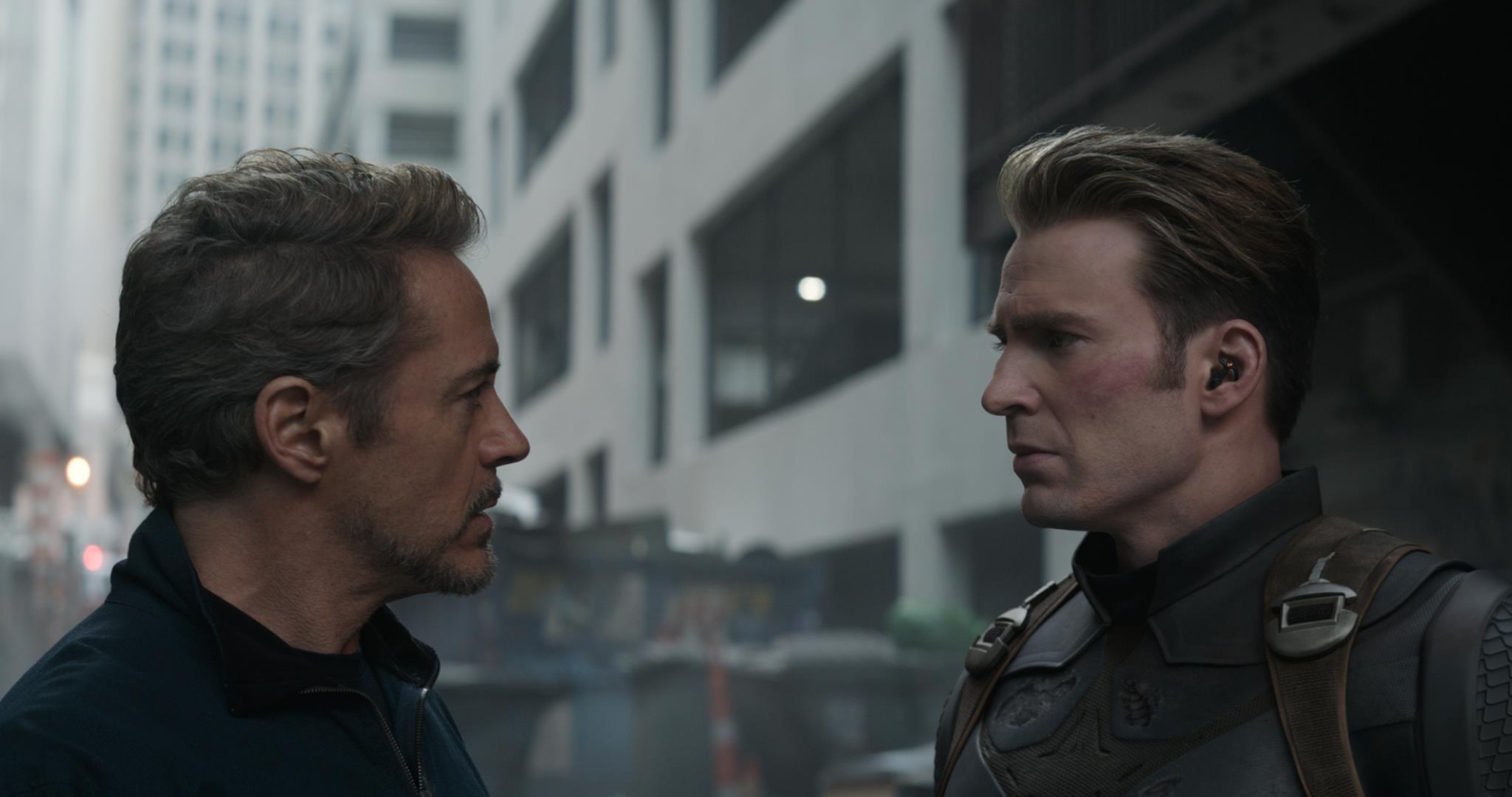 'Avengers: Endgame': Vi sao Captain America va Black Widow gay bat ngo hinh anh