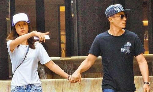 Lâm Tâm Như Hoắc Kiến Hoa đen đủi năm 2017 ảnh 3 Lam Tam Nhu Hoac Kien Hoa den dui nam 2017 anh 3