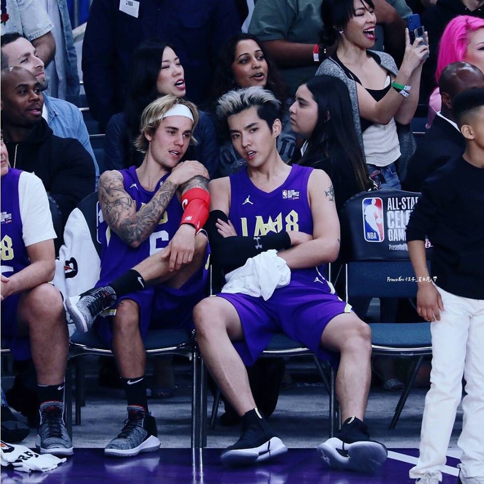 Justin Bieber va Ngo Diec Pham thi dau bong ro NBA anh 1