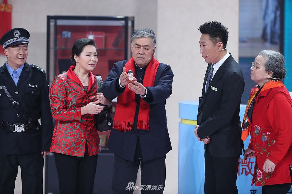 Sao Hoa ngữ hội ngộ đầu xuân ảnh 1 Sao Hoa ngu hoi ngo dau xuan anh 1