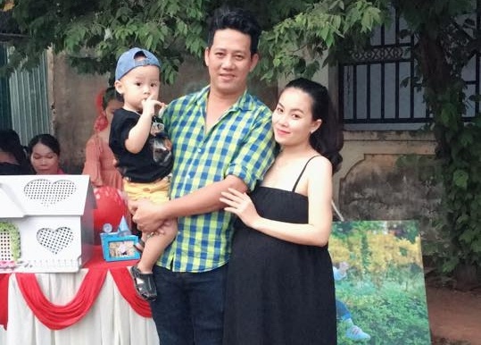 Vo Le Nam buon khi khong the vao vien cham chong bi tai bien hinh anh