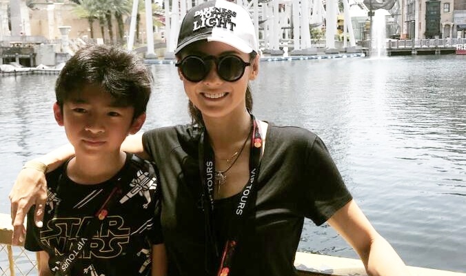 Truong Ba Chi sinh con anh 1