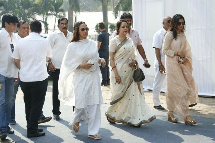 Clip dan nghe si den vieng ngoi sao An Do vua dot tu hinh anh