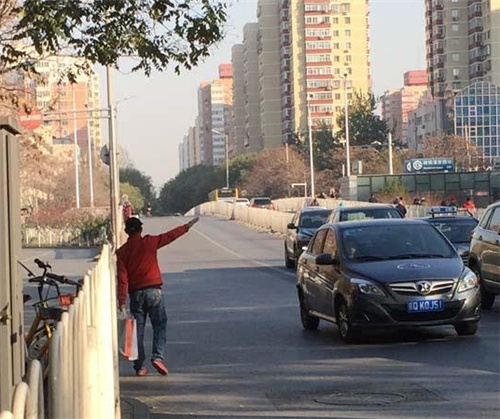 Cuộc sống Lục Tiểu Linh Đồng ảnh 3 Cuoc song Luc Tieu Linh Dong anh 3